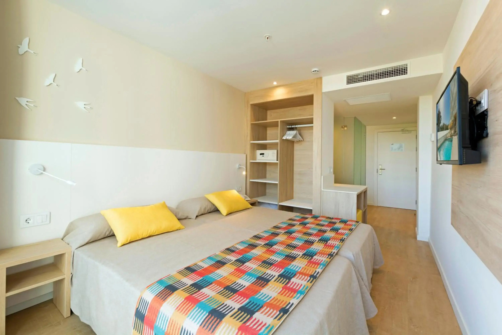 HSM Son Verí - Adults Only