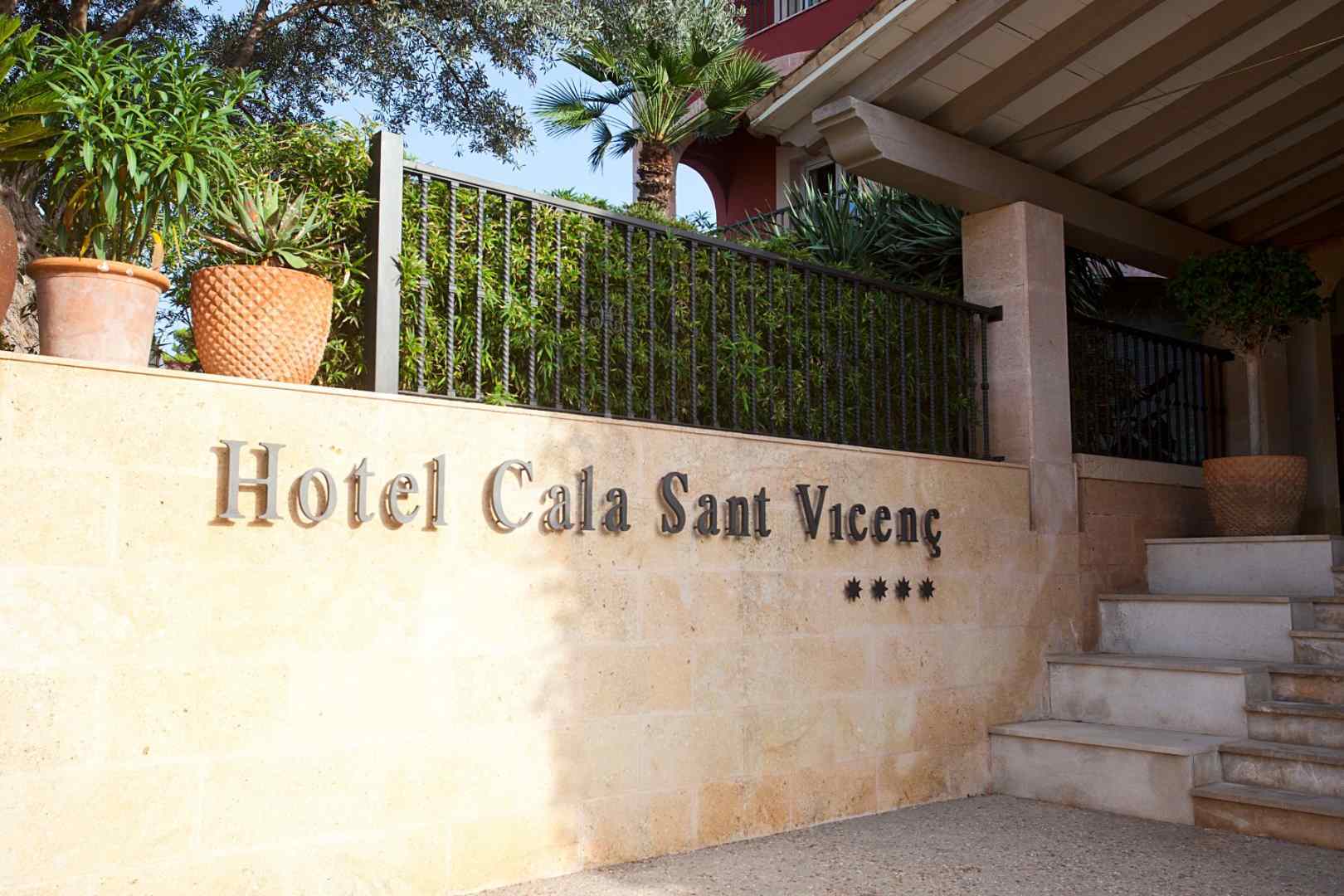Hotel Cala Sant Vicenç - Adults Only + 16