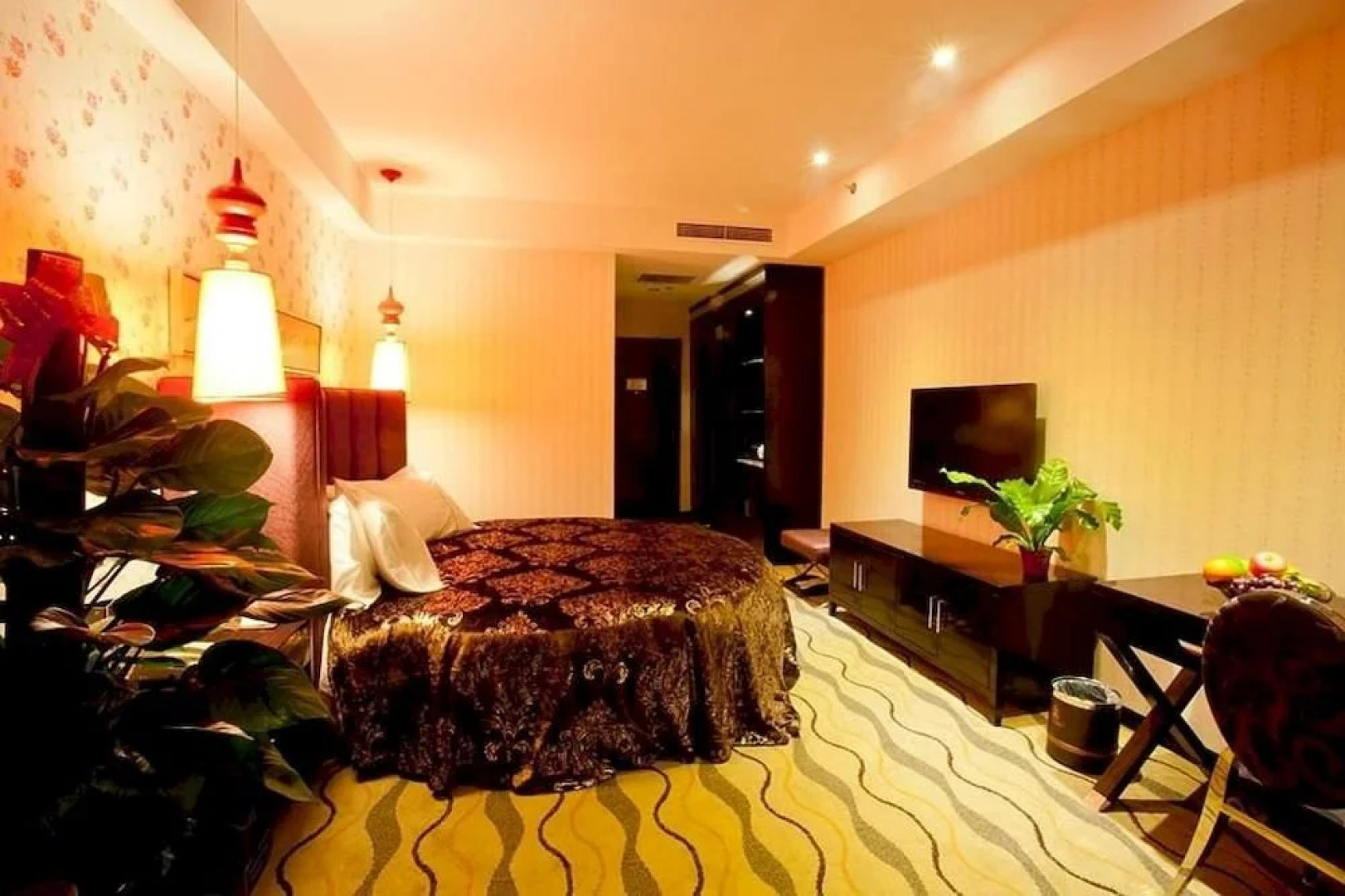 Shengfeite Garden Hotel