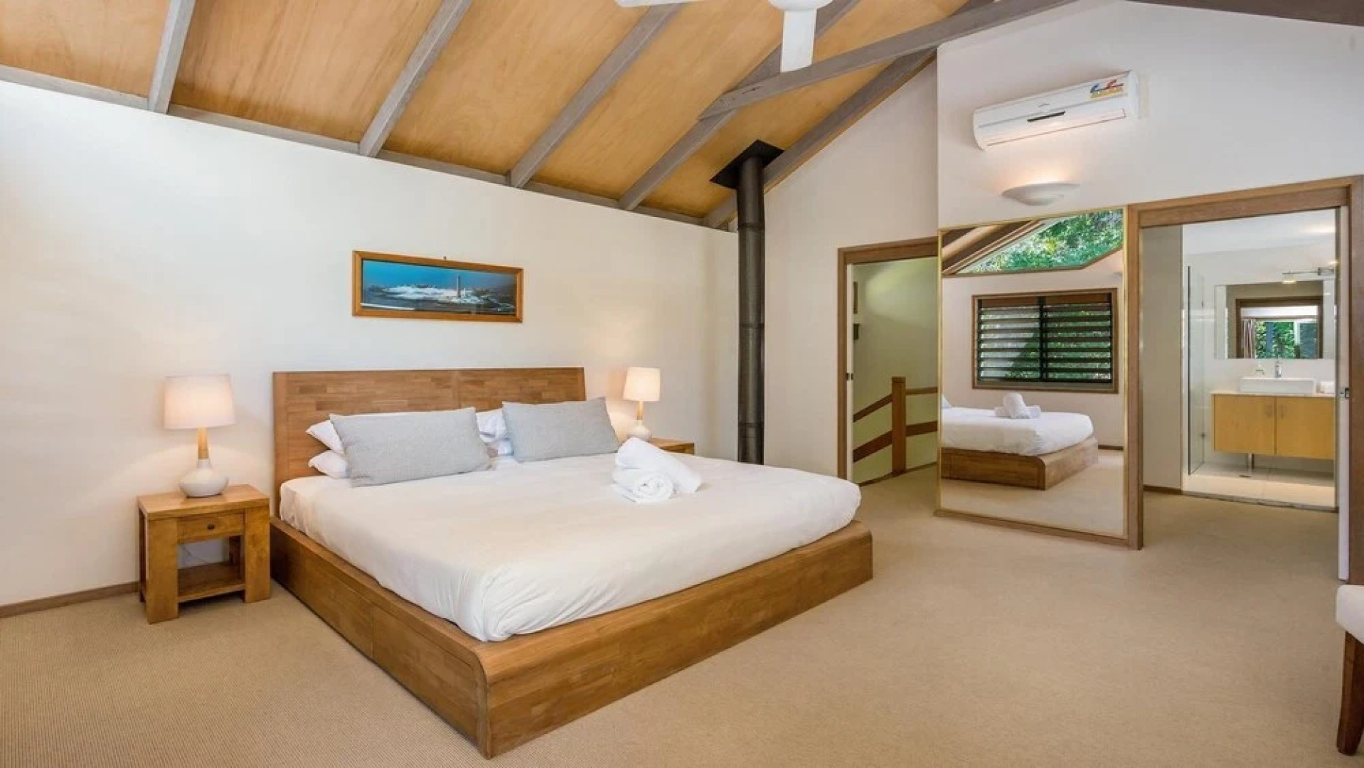 Kintamaya On The Beach