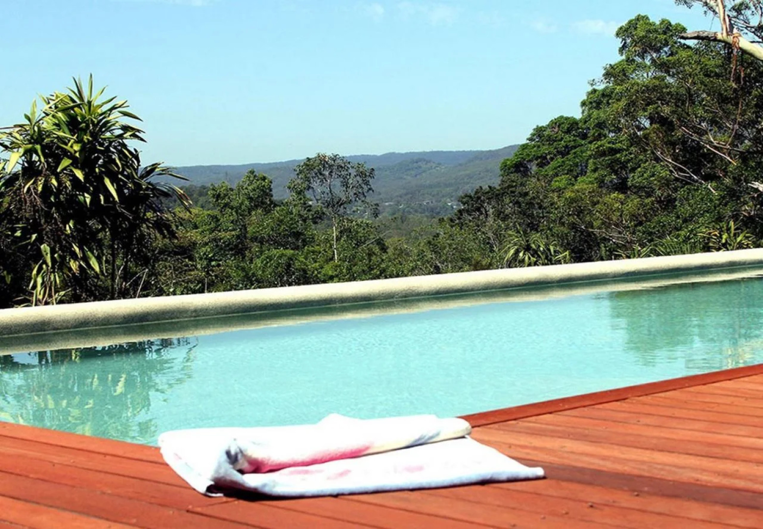 Phoenix Eumundi Bed & Breakfast