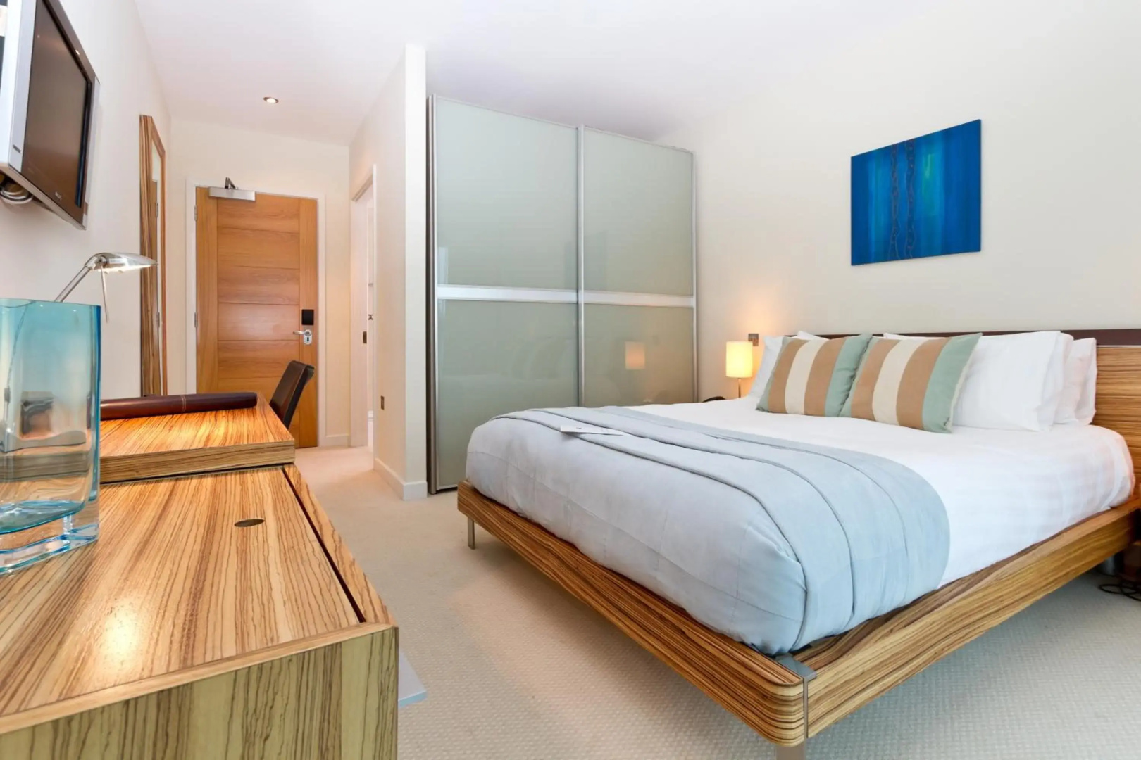 Captains Club Hotel