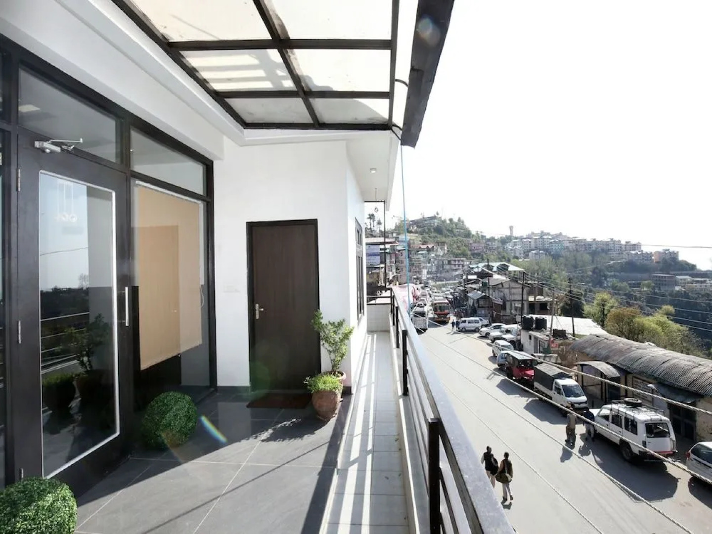 OYO 13307 Home Luxury Stay Shoghi