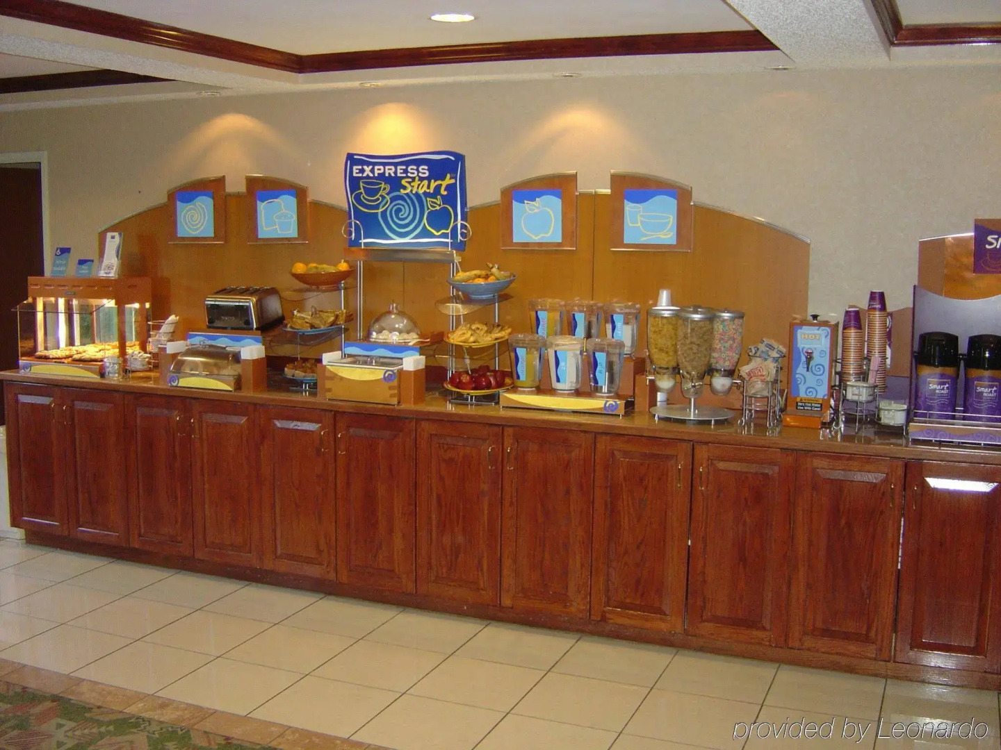 Holiday Inn Express Hotel & Suites Reidsville