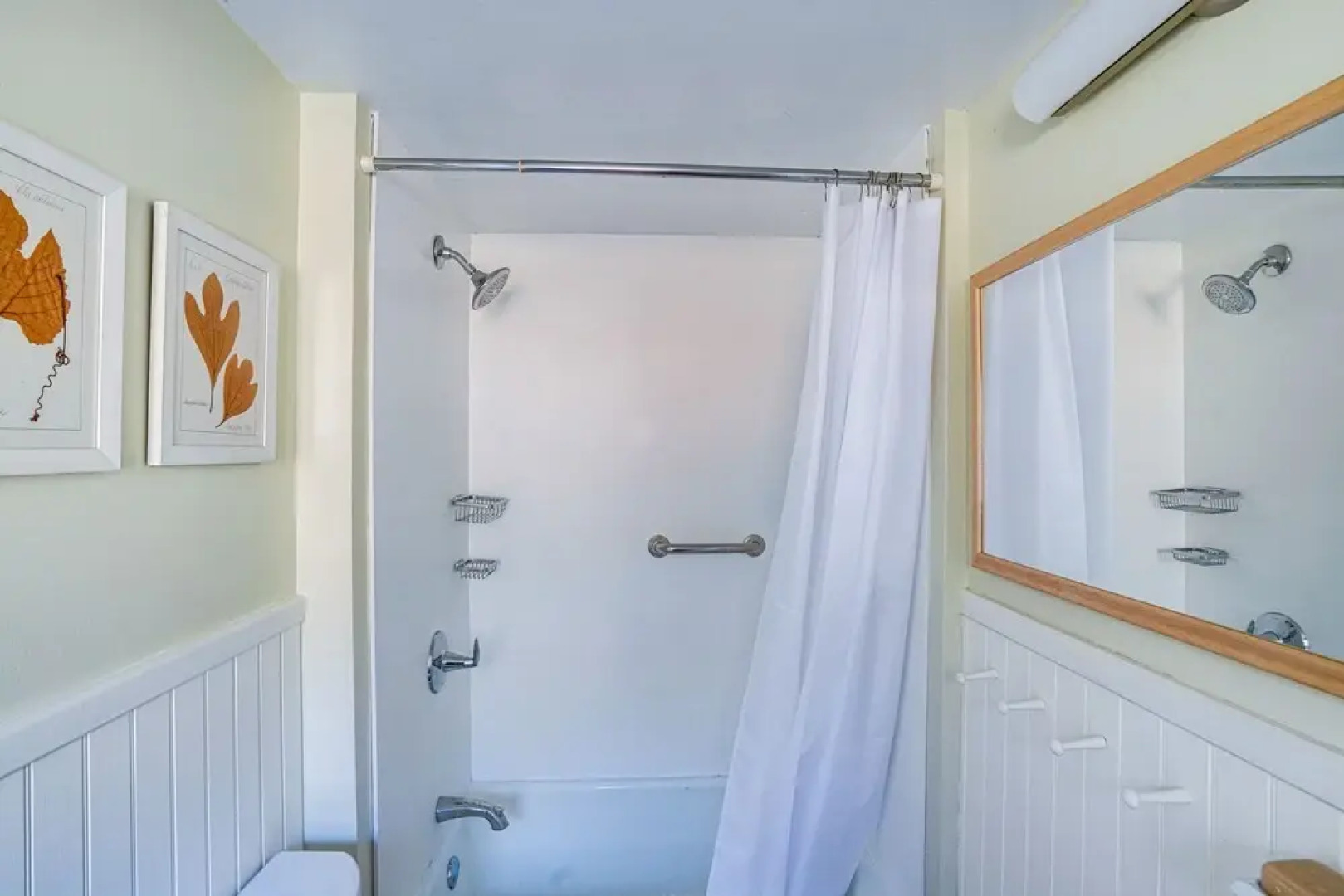 Cozy Berkshires Cottage w/ 11 Private Acres!