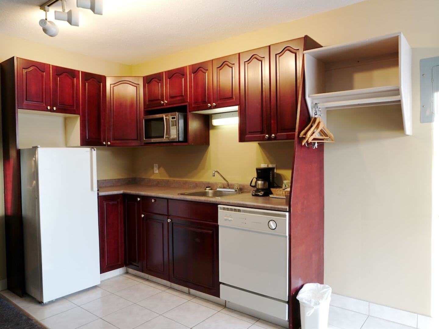 The Ritz Cafe and Motor Inn