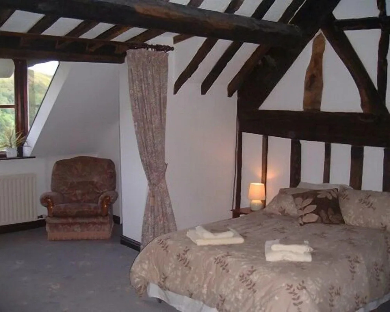 Horseshoe Pass Holiday Lets