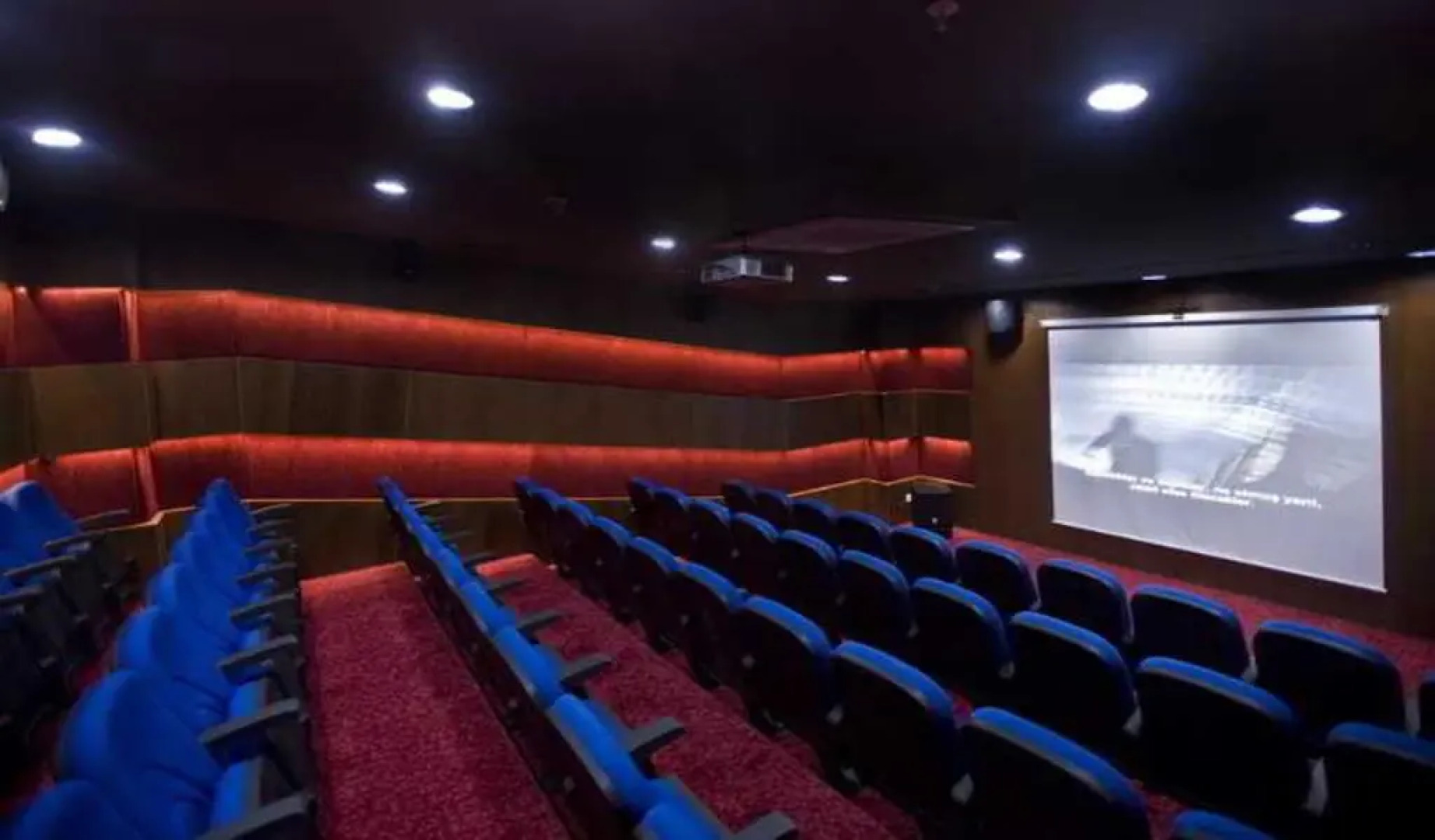 Crystal De Luxe Comfort Collection