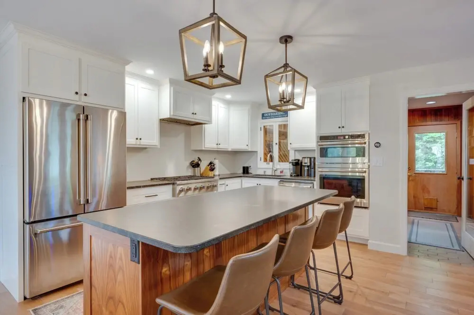 Ski-in Condo w/ Hot Tub on Burke Mtn Slopes!