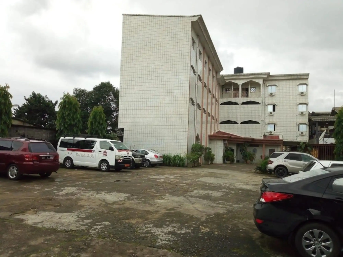 Hotel Vallee Des Rois