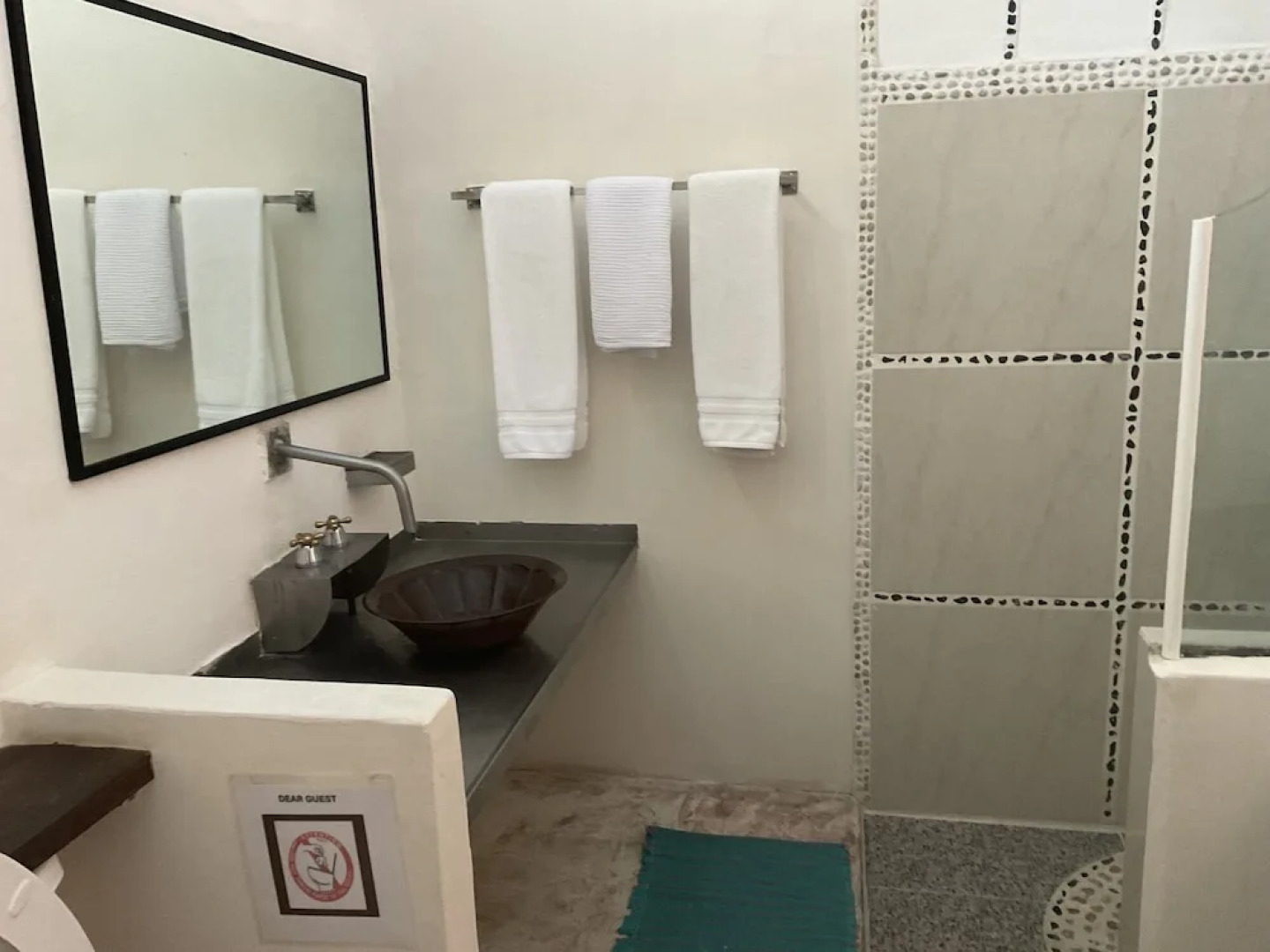 Maria's Kan Kin with Private Beach