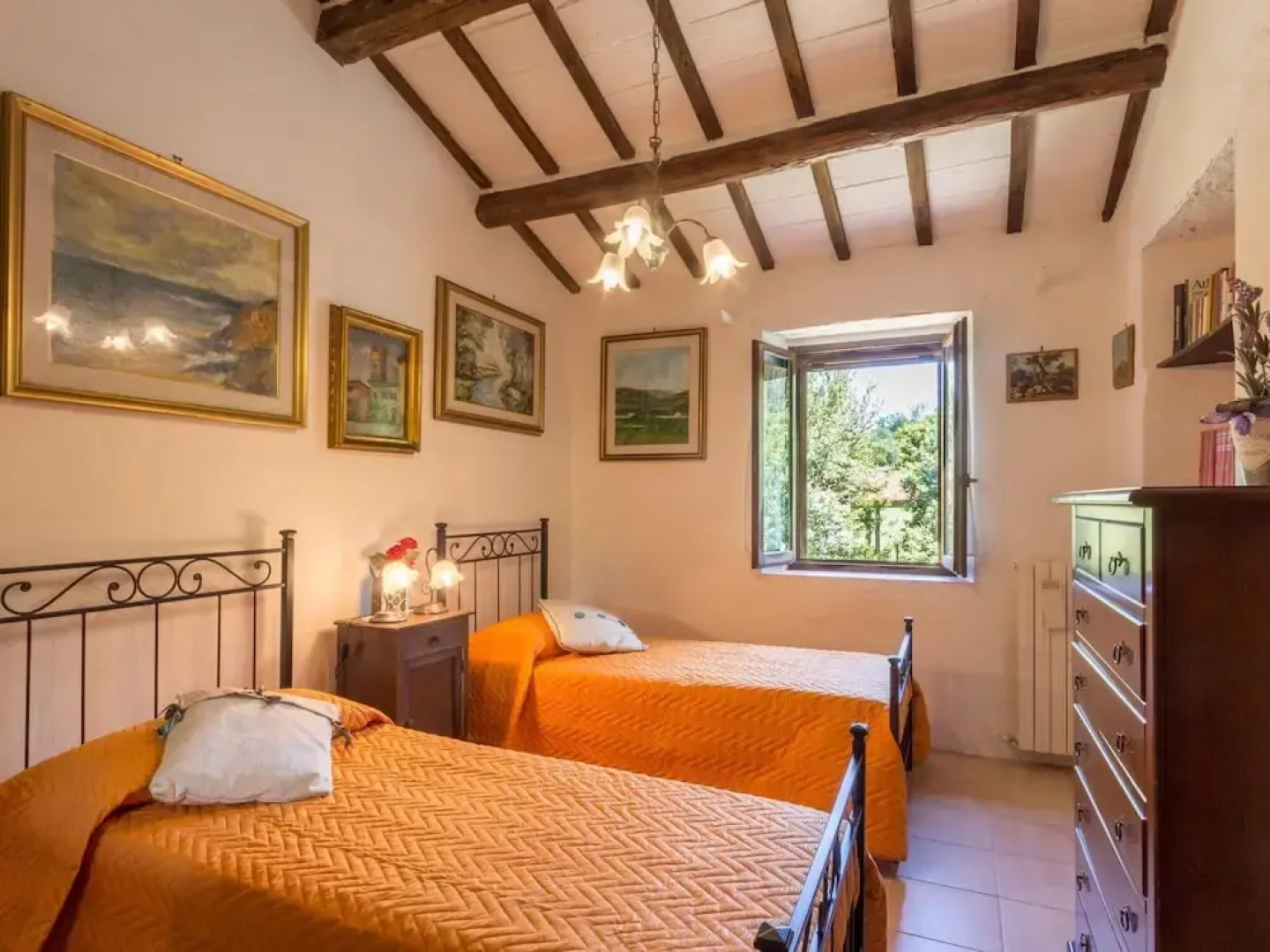 Belvilla by OYO Villa Dipinti