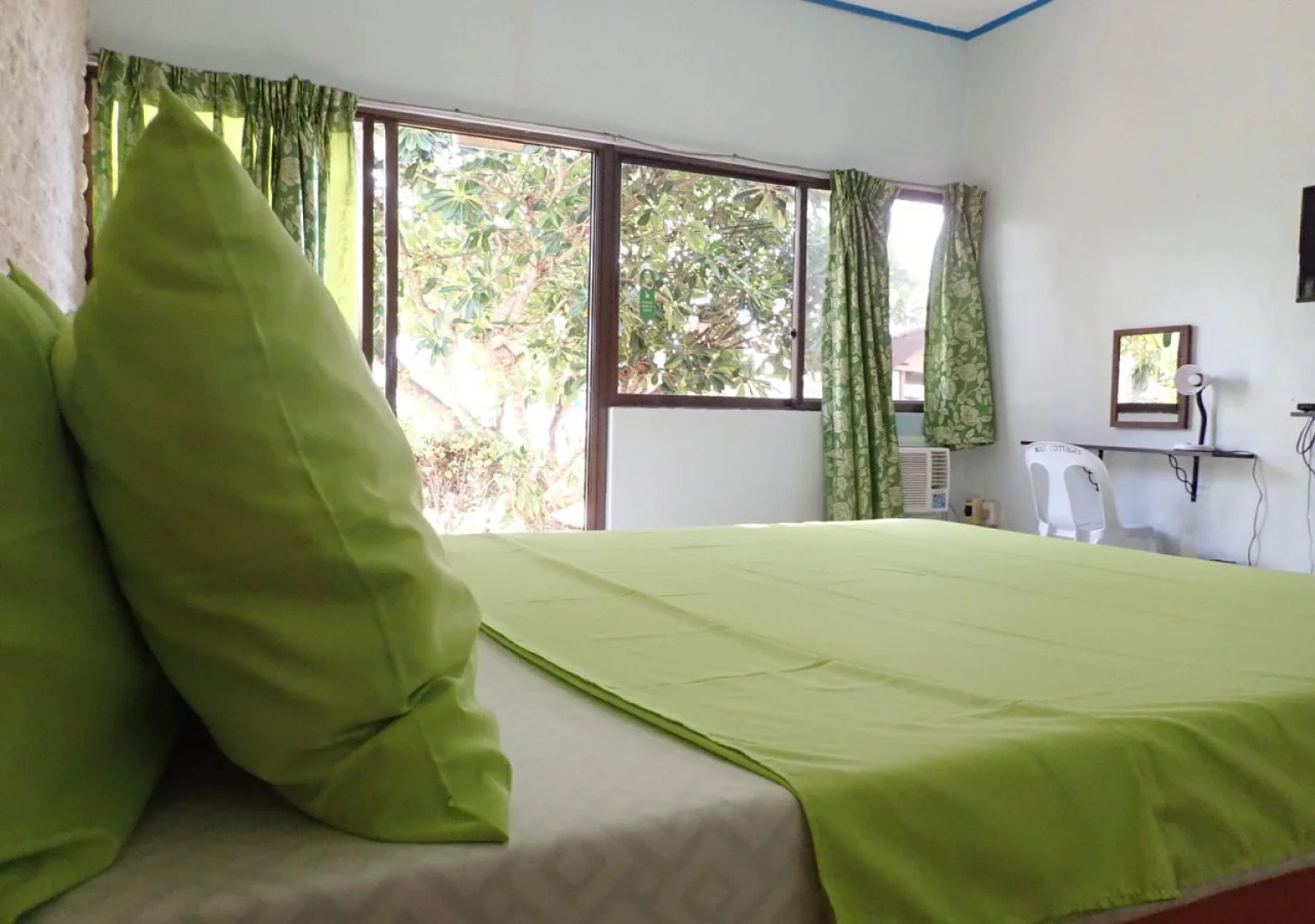 Kon Tiki Marina Suites