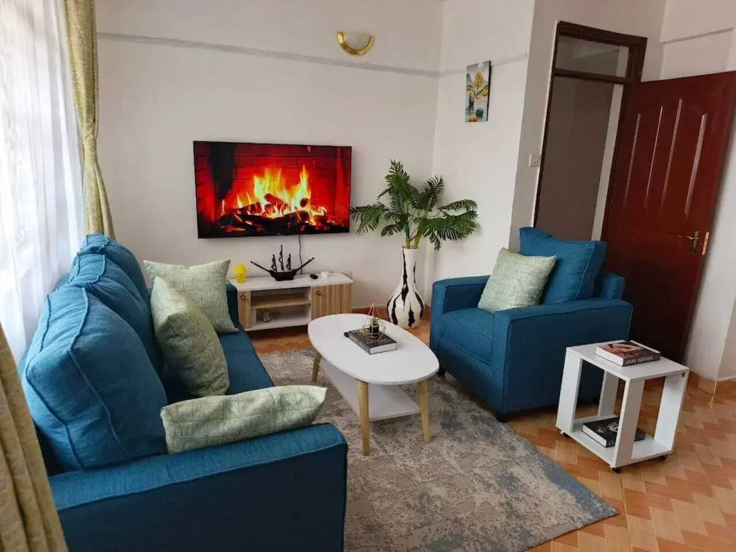 Lux Suites Bayloft Apartments Homabay