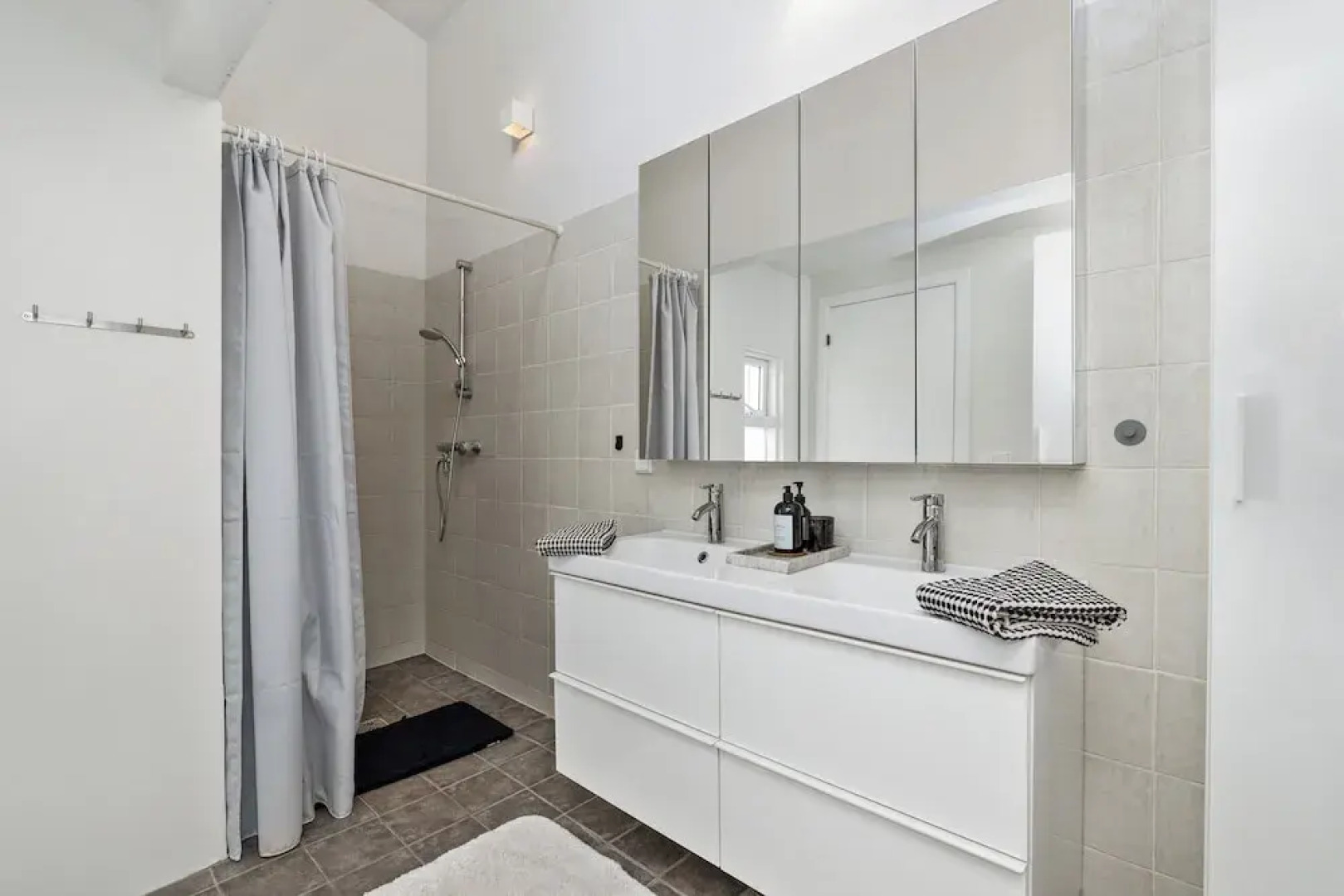 Quality and Peaceful Villa