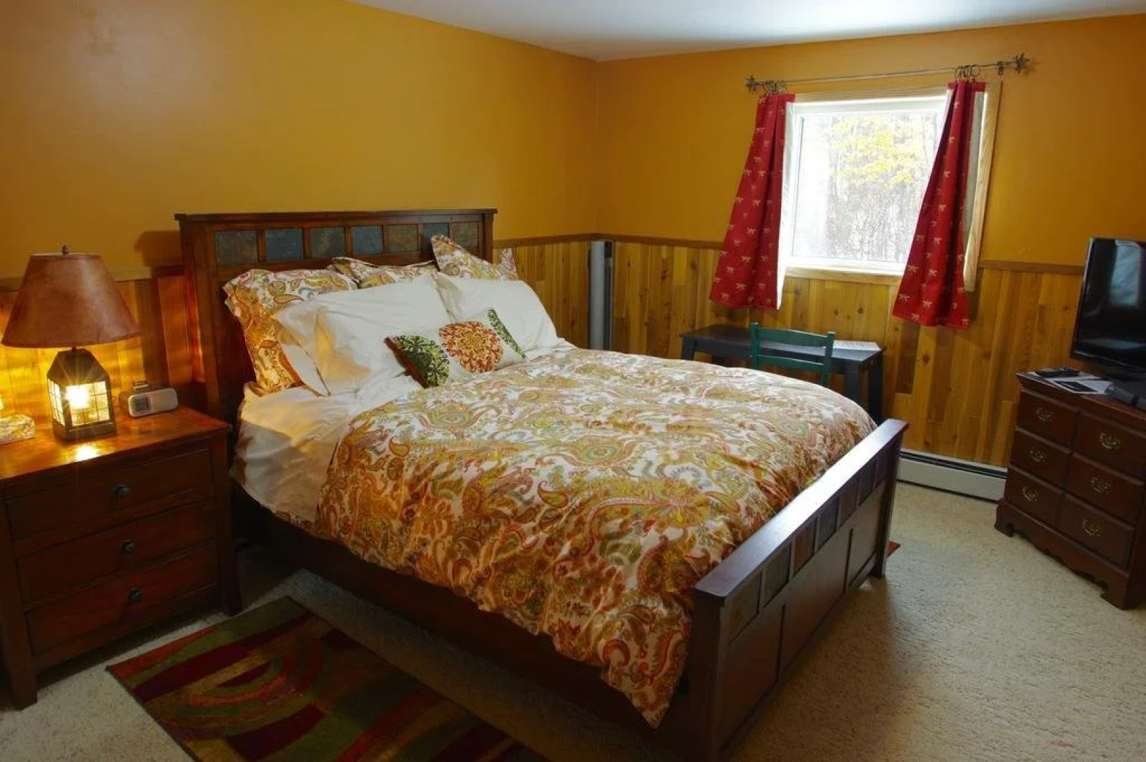 Fairbanks Moose Manor Bed and Breakfast