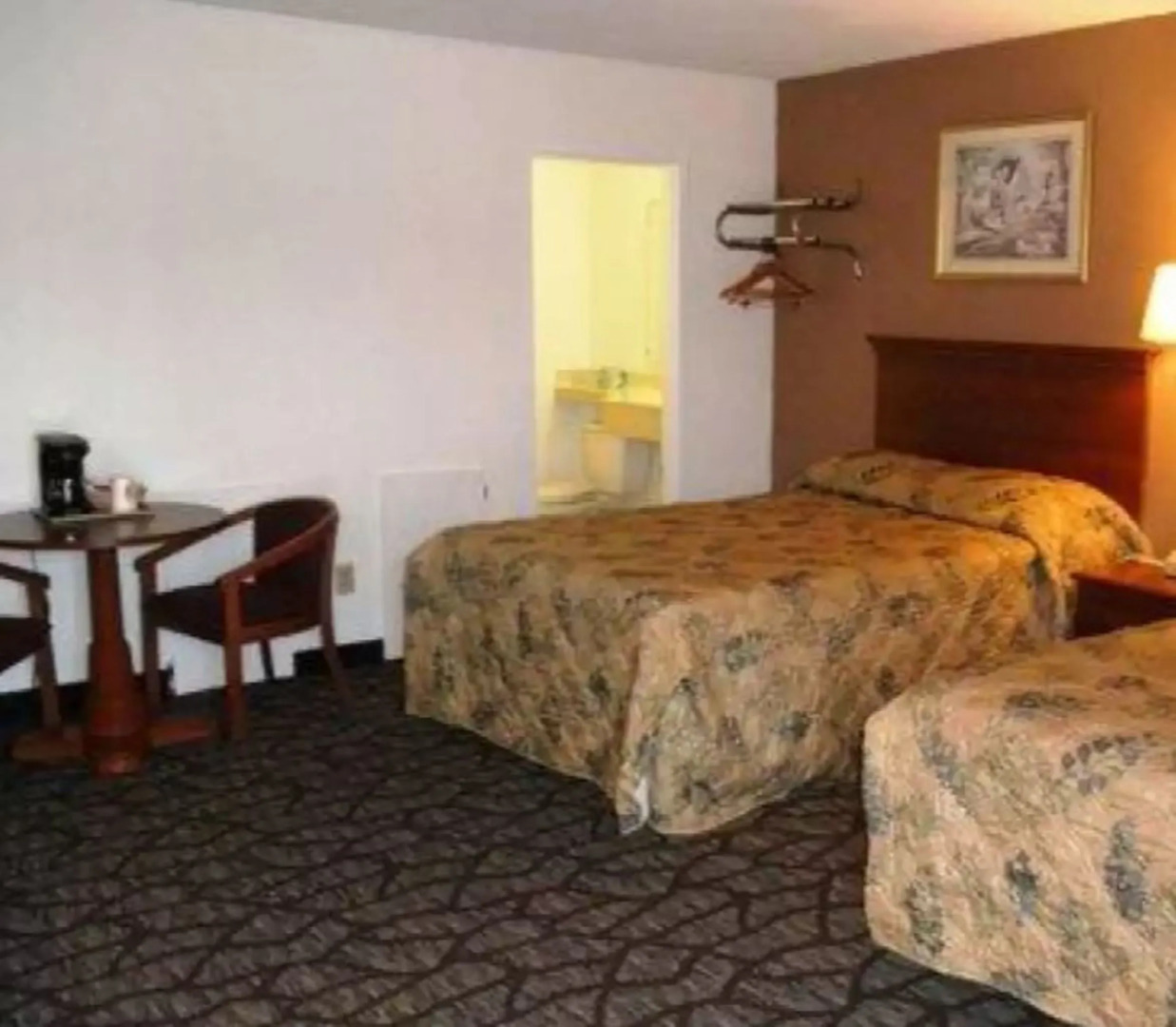 Super 8 by Wyndham Youngstown North