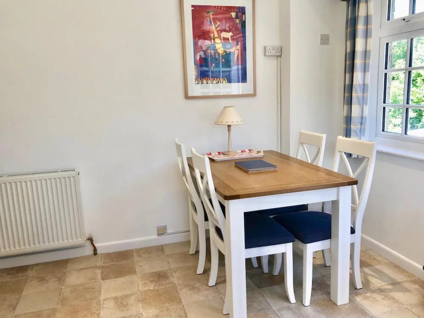 White Roses Coastal Holiday Home