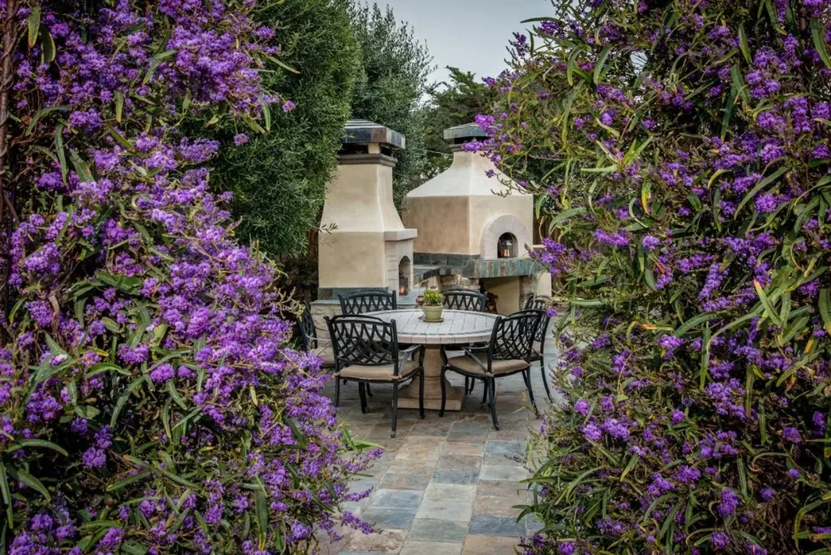 963 Coral Drive Home 3 Bedrooms 2.5 Bathrooms Home