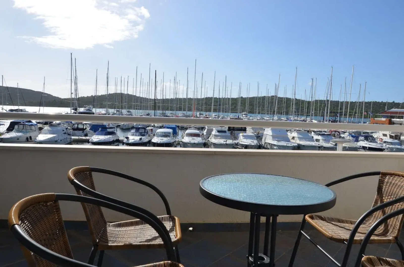 Apartments Pirovcanka