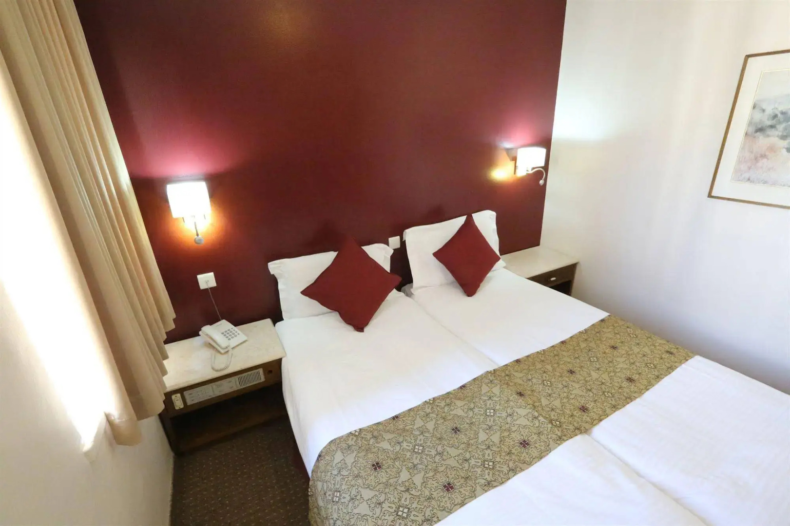 YMCA Three Arches Hotel