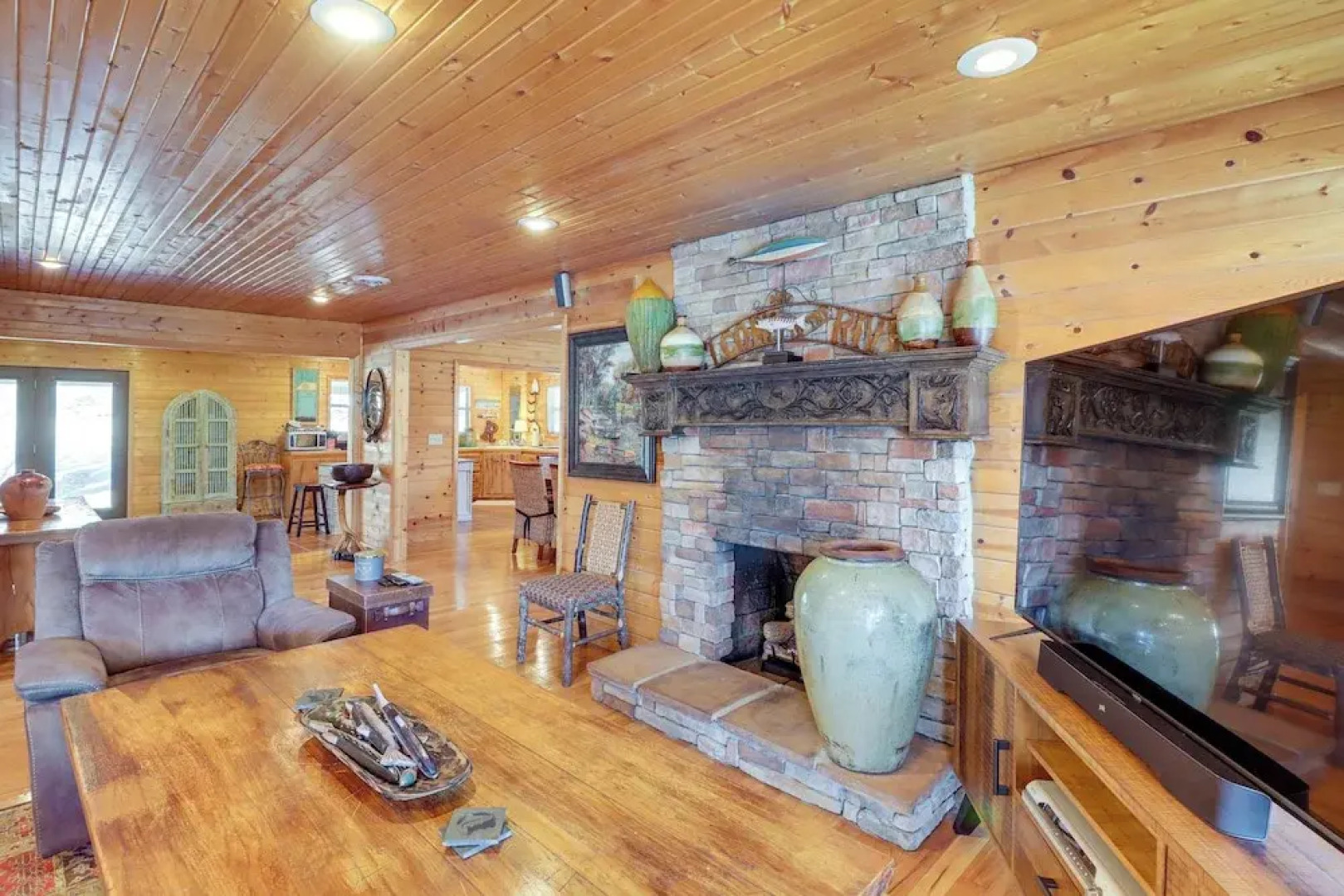 Spacious Cabin w/ Private Dock on White River!