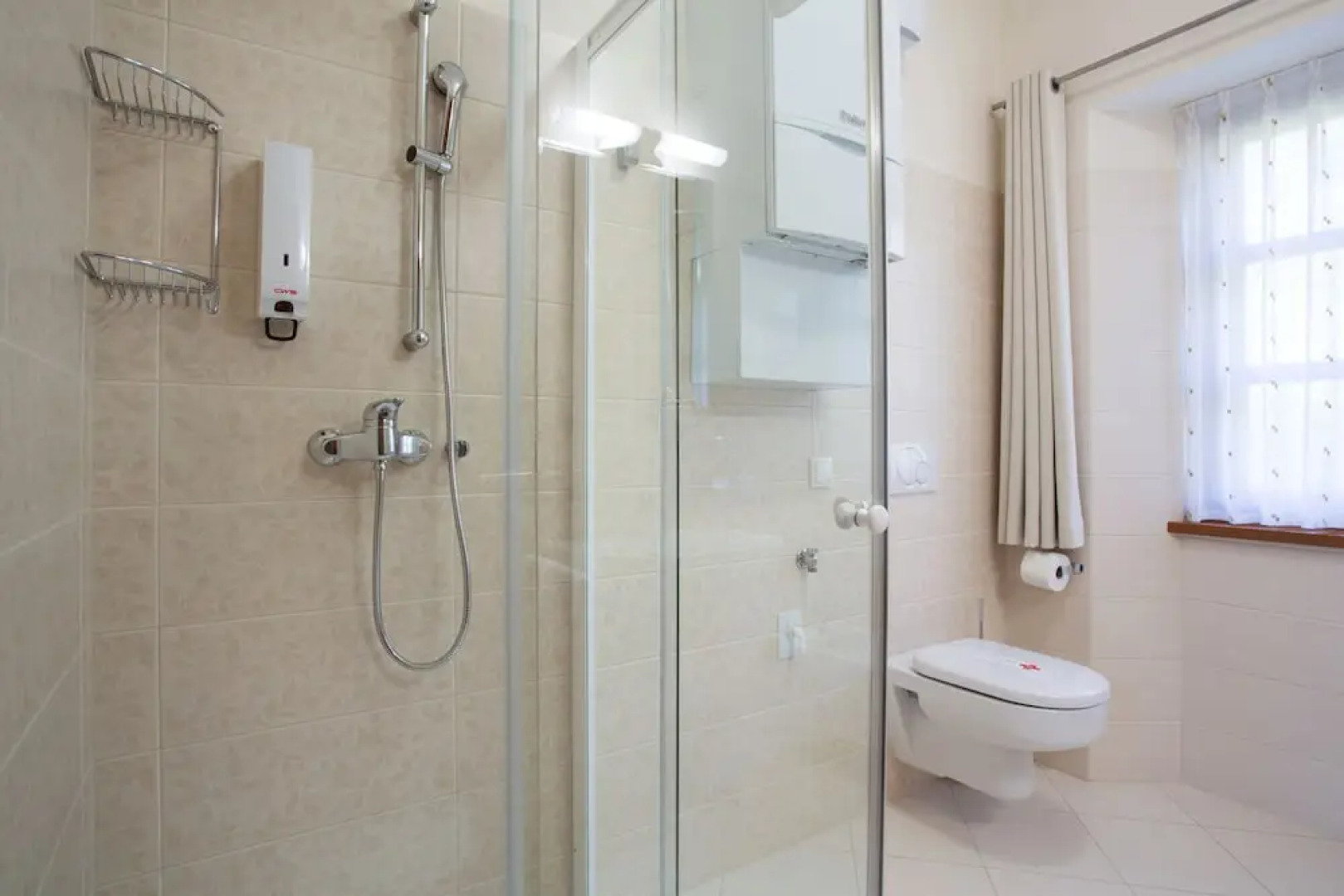 Hotel and guest house Triglav Dobrna