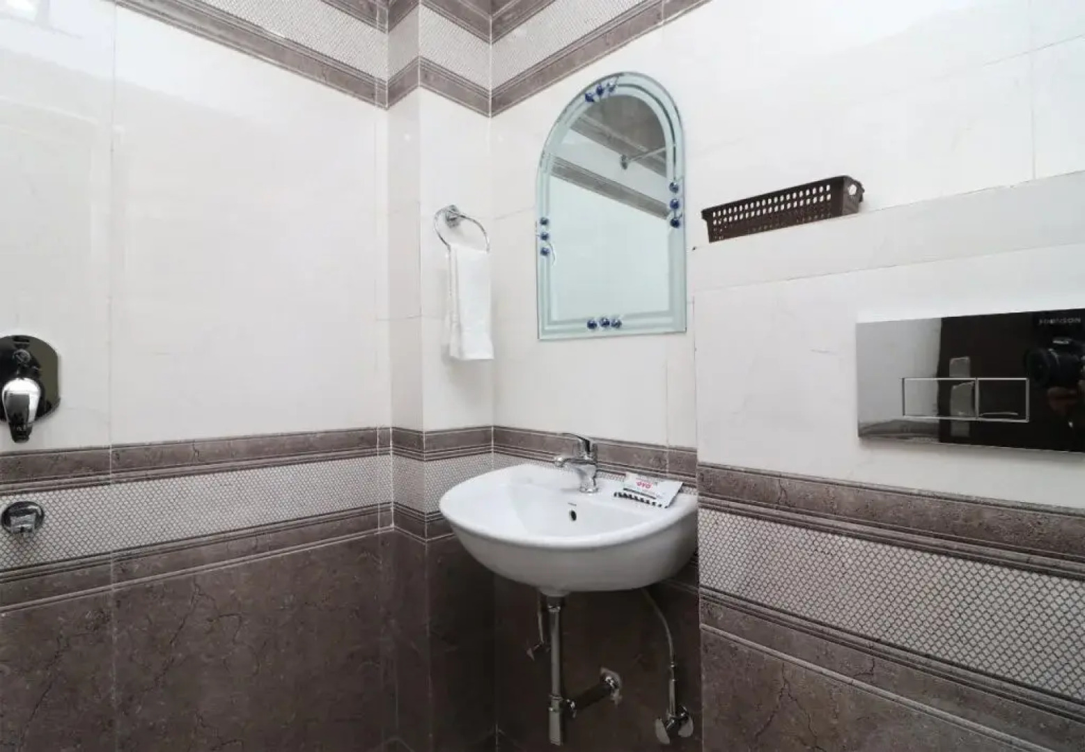 Hotel Yamuna Residency By OYO Rooms