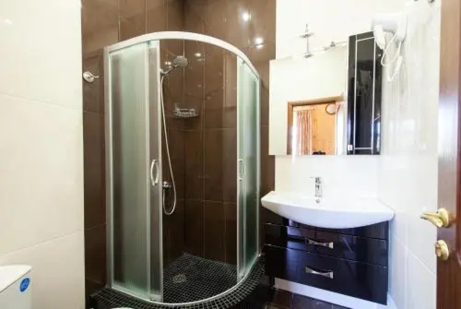 Guest house Kaskad House