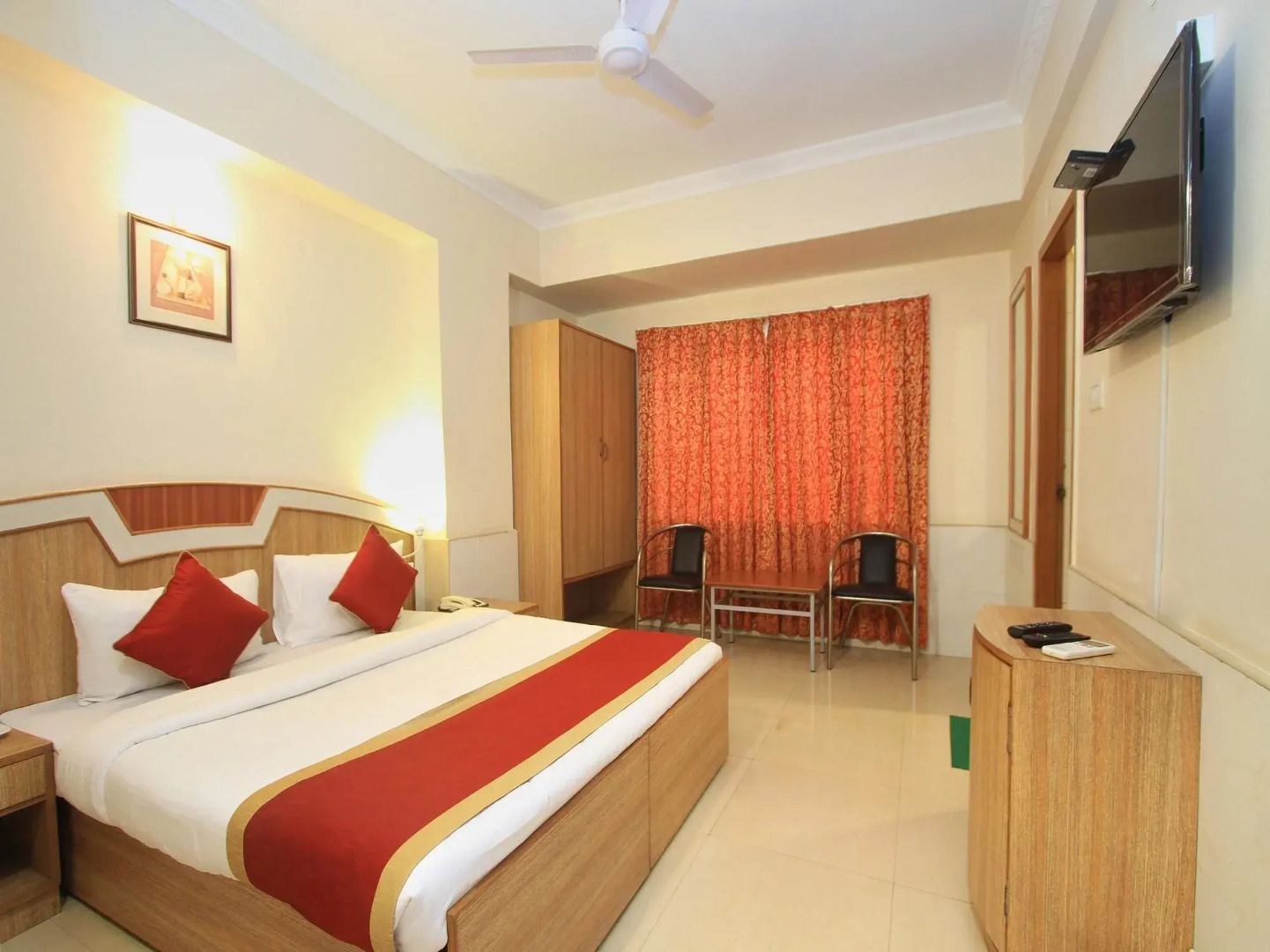 OYO 9633 Hotel Srinidhi Residency