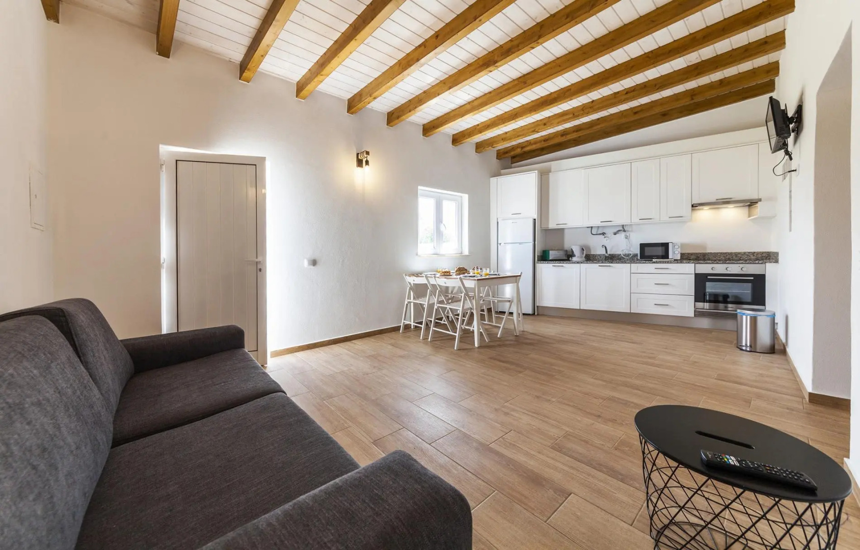 I 5 - 3 Bed Apartment in St. Johns Countryside Getaway