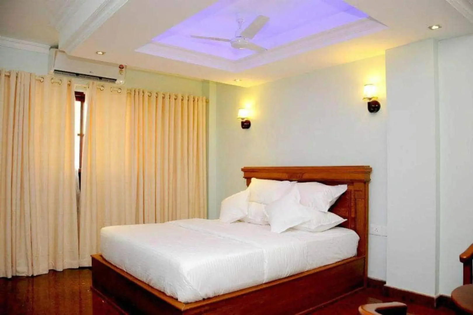 Sea breeze Beach Inn