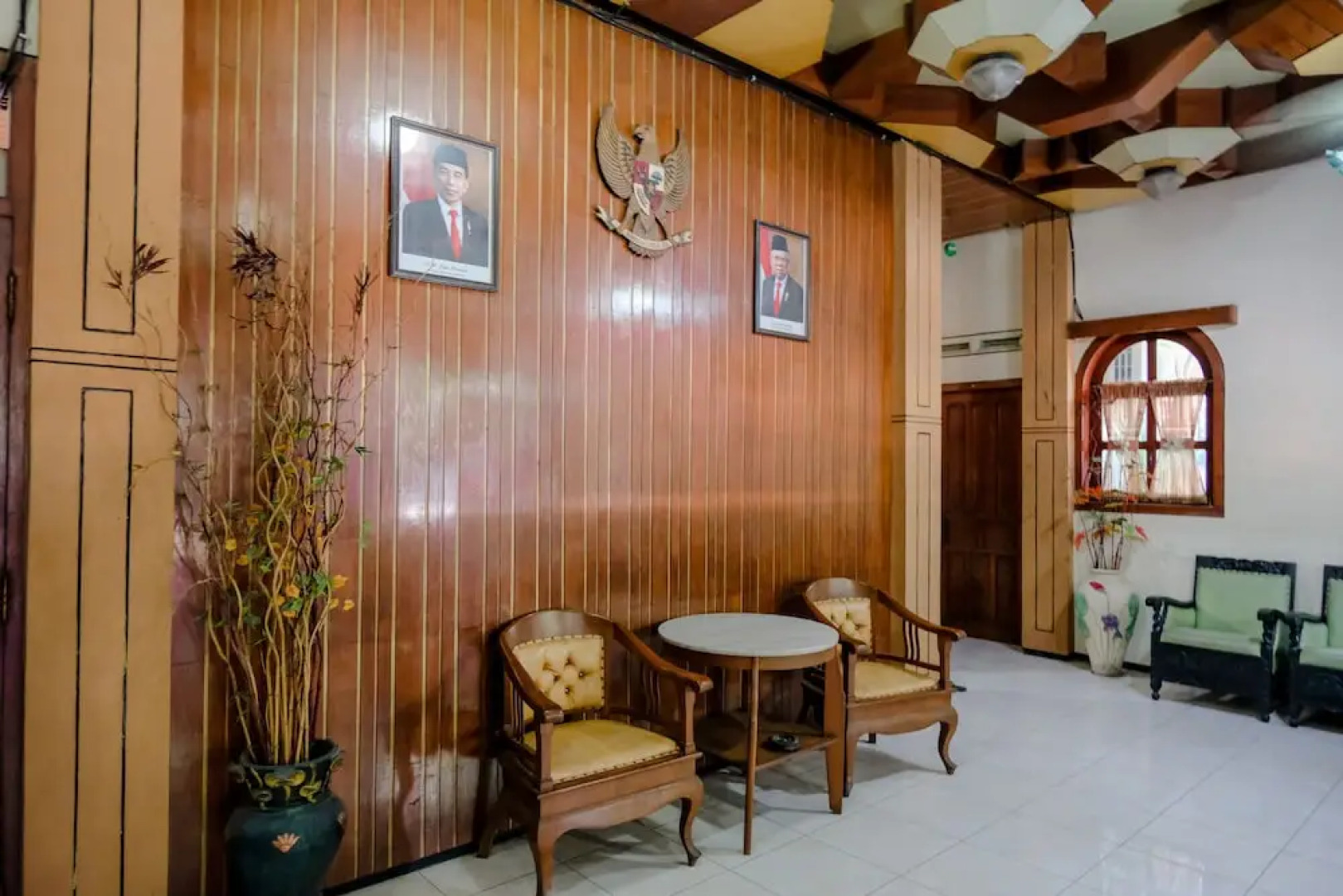 Spot On 1761 Hotel Dirgahayu