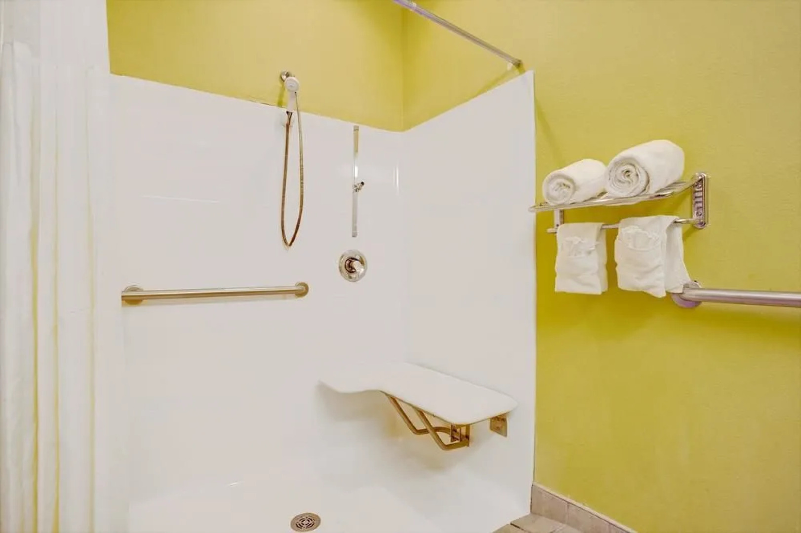 Microtel Inn & Suites By Wyndham Stockbridge/atlanta South