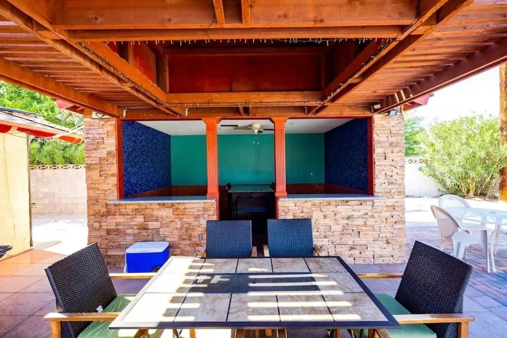 Las Vegas Elegance! Pool Table & Sparkling Pool!