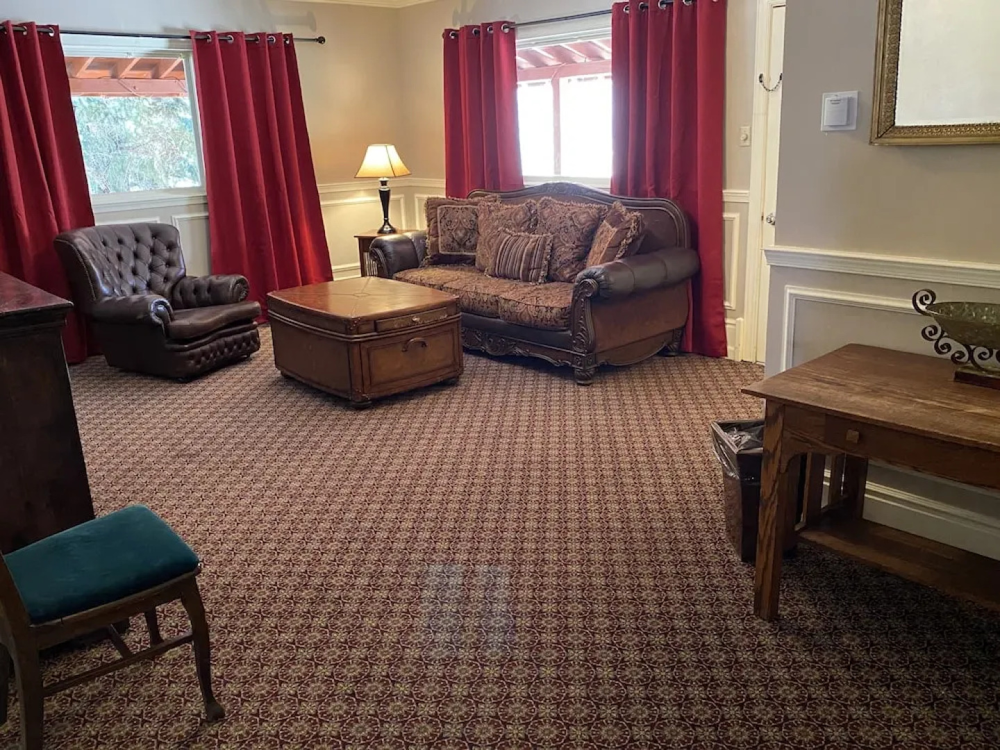 The Historic Redstone Inn