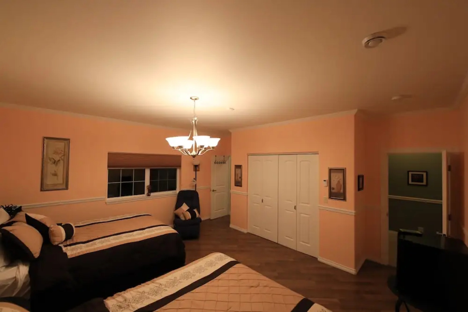 Aurora Pioneer Manor