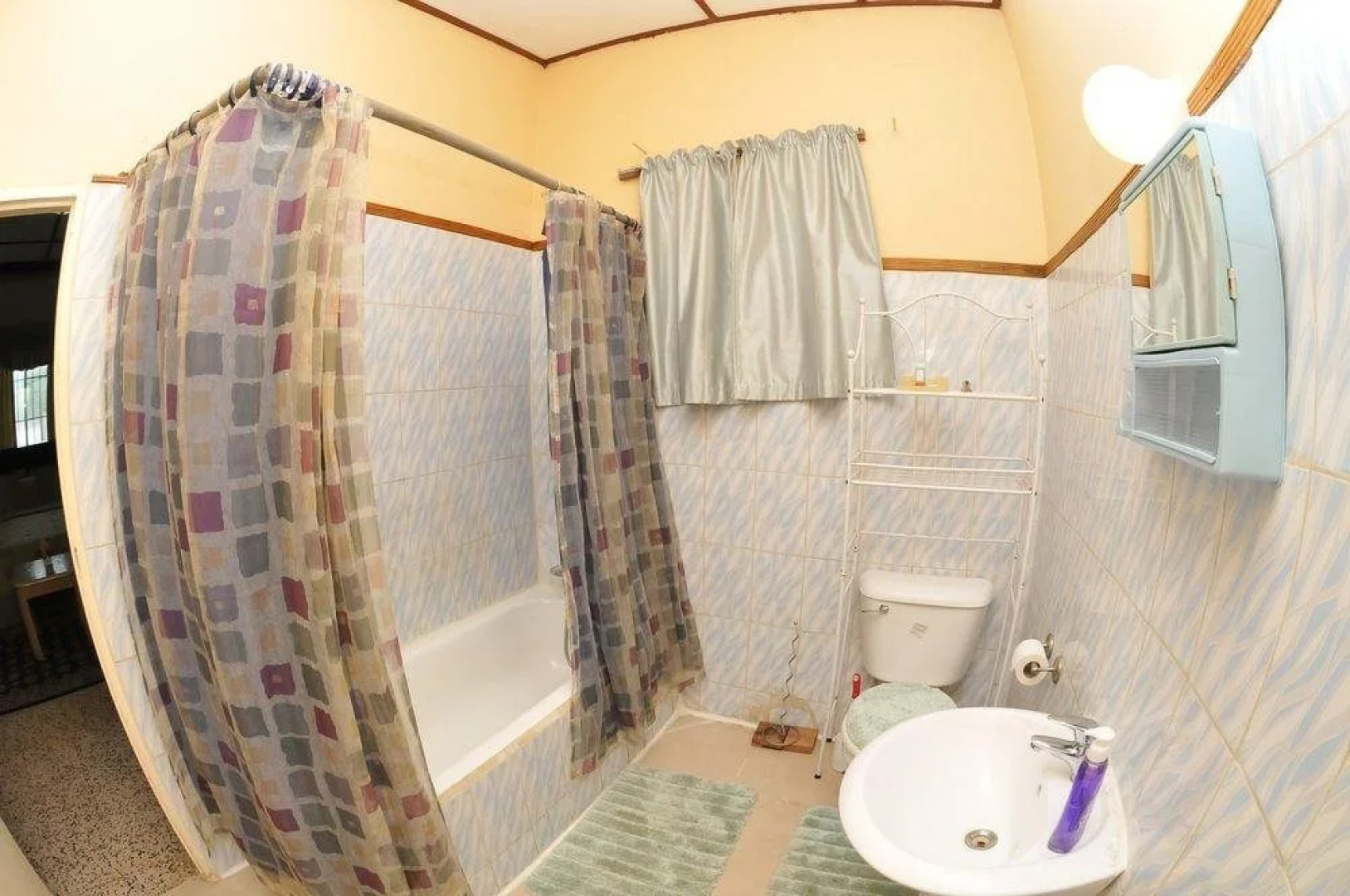 Mokos Bed & Breakfast