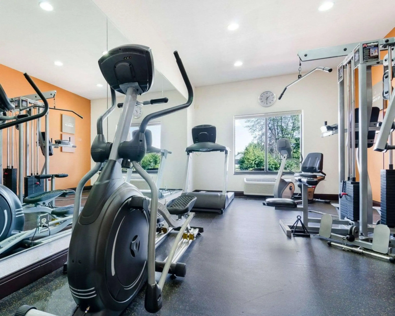 Comfort Suites Topeka Northwest