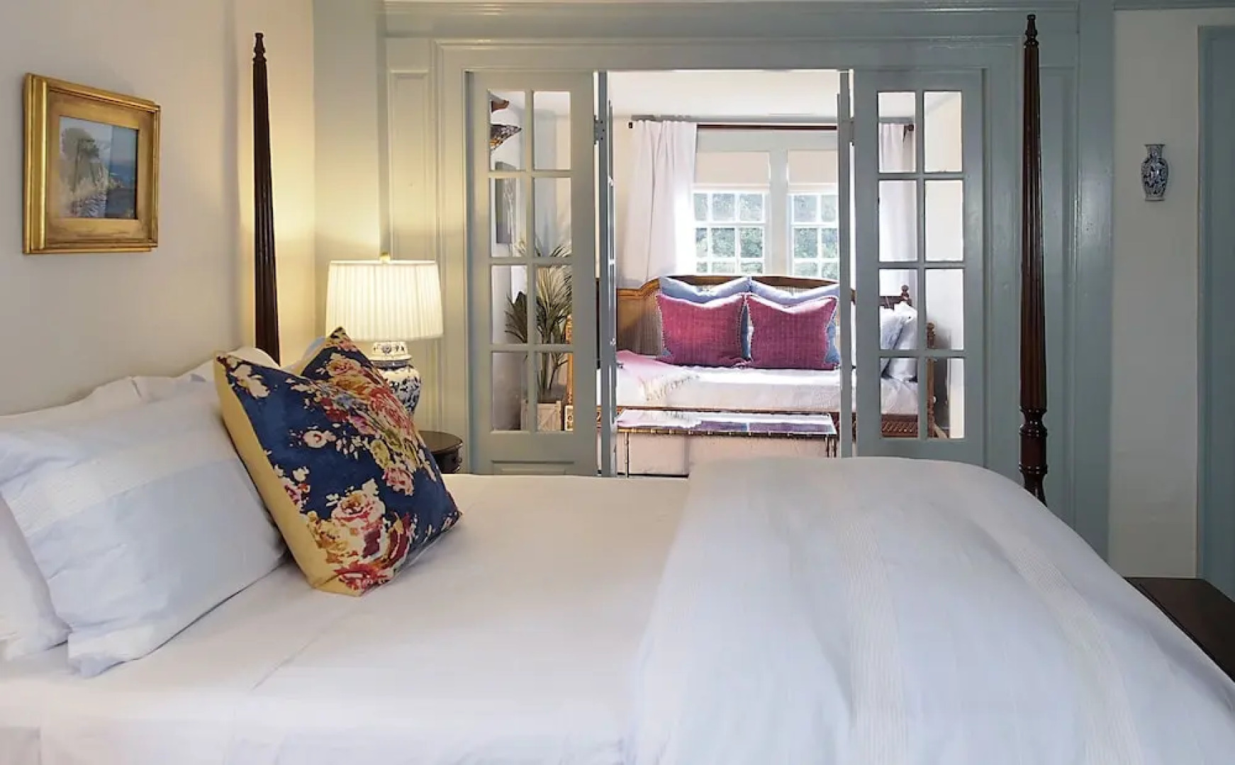 The Deacon & James Pharmacy B&B