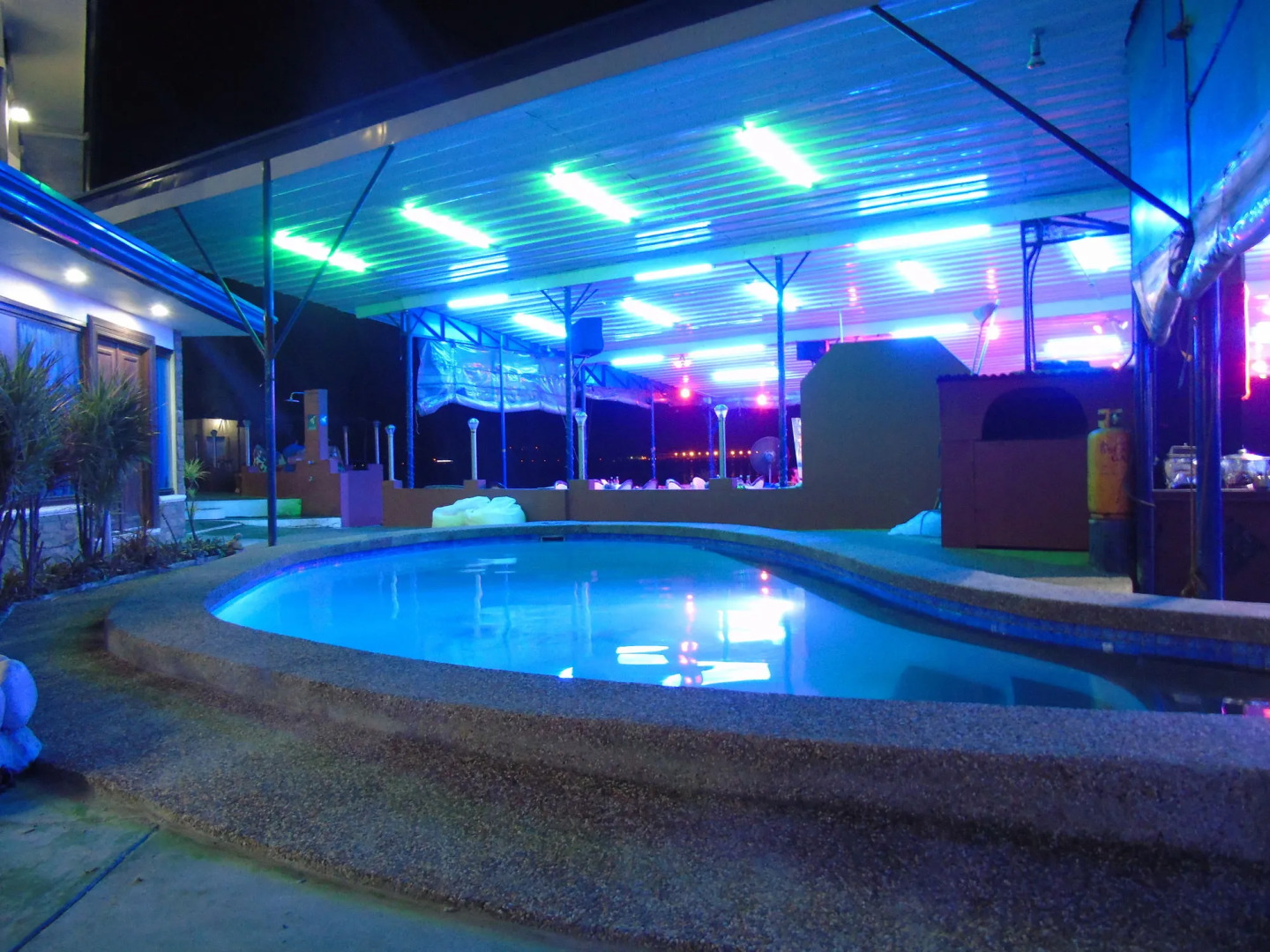 Blue Rock Beach Resort