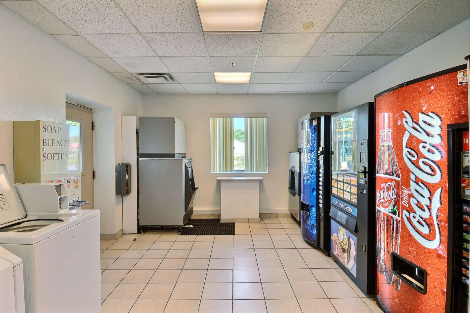 Motel 6 Tewksbury, MA - Boston