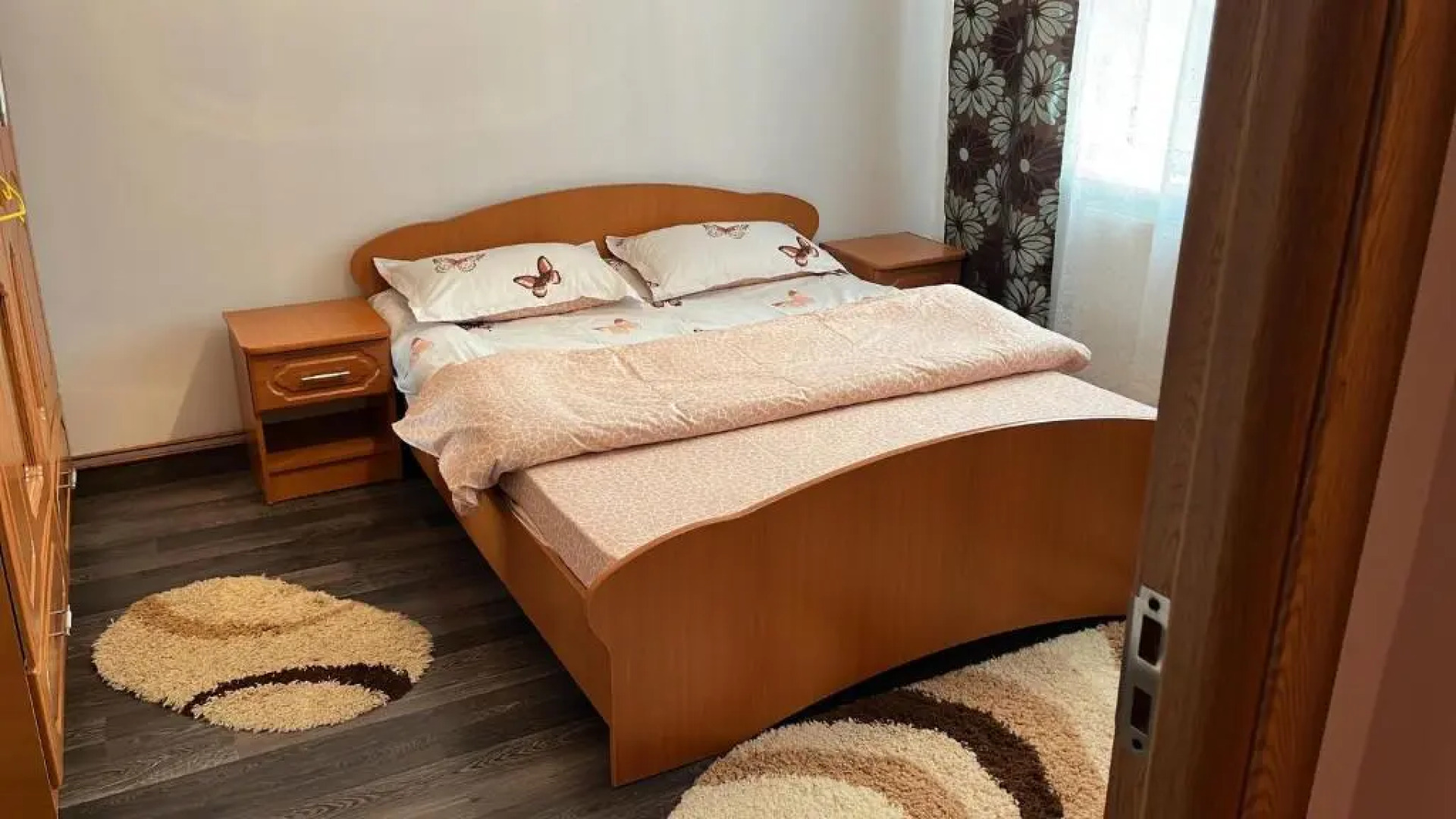 LA ALIS SI RAISA! Apartament cu 2 camere!