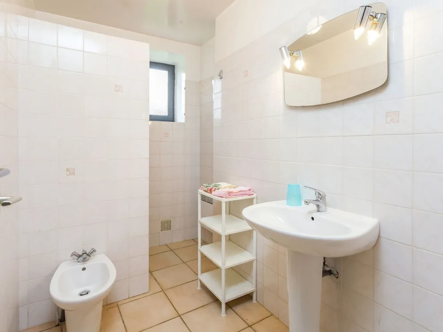 Beautiful Holiday Home in Wooded Grounds Near Villefranche-du-périgord