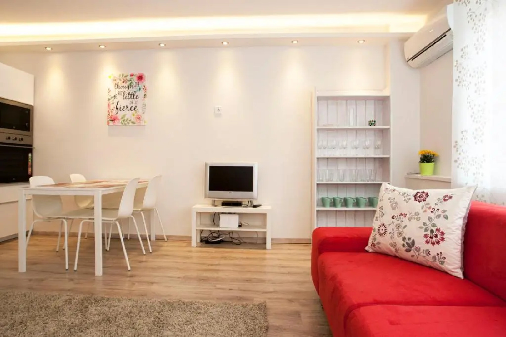 Ilona 2 Bedrooms Apartment In The Center