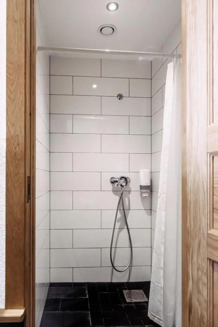 GRAND your home with common kitchens with self check-in