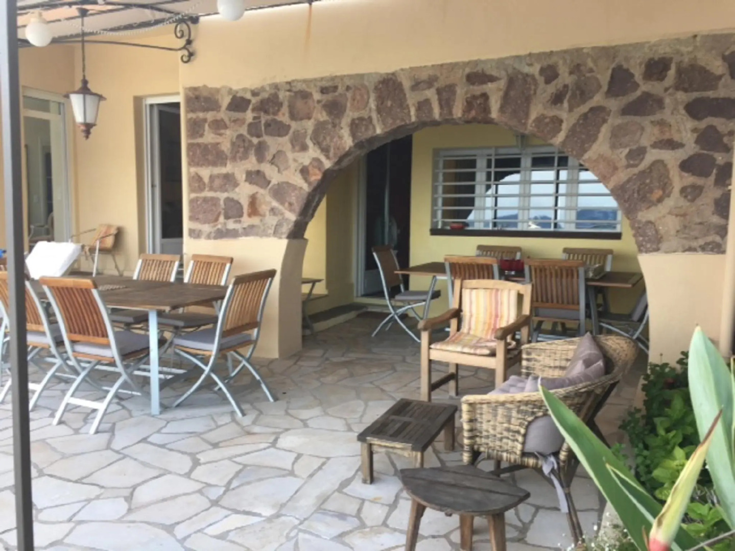 Villa With Private Beach - Villa Lou Cade