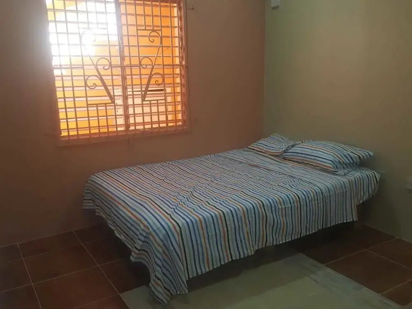 Halo & Isaiah's Guesthouse & Hostel