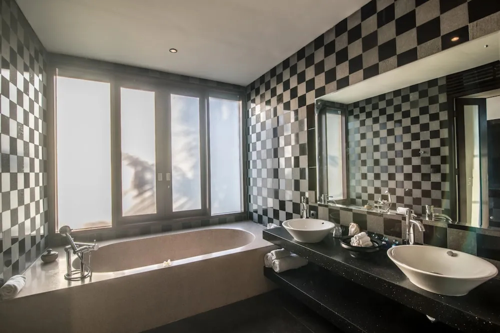 Absolute Cliff Front Pandawa Beach Villa