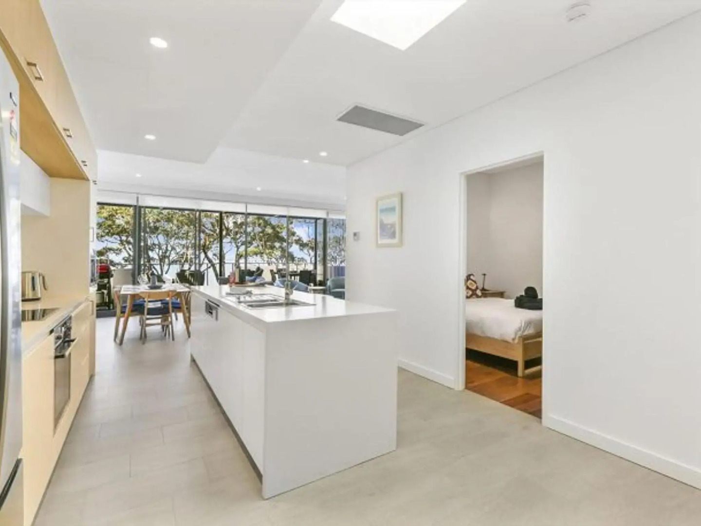 Beachfront Luxury On Huskisson Beach 1 Minute to Everywhere